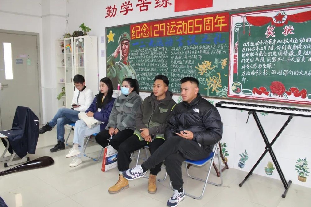 苏州工业园区职业技术学院西藏国培班教师莅临苏州评弹学校参观学习